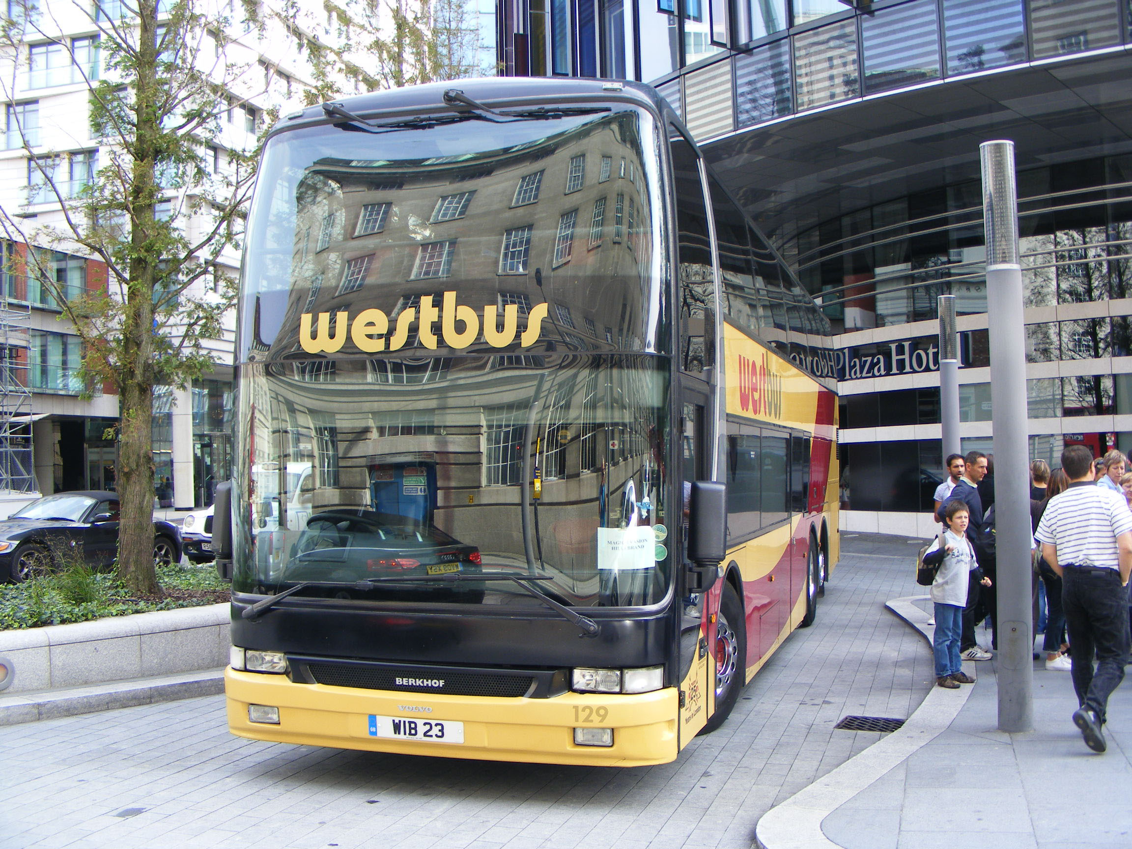 Westbus SHOWBUS BUS IMAGE GALLERY - London area