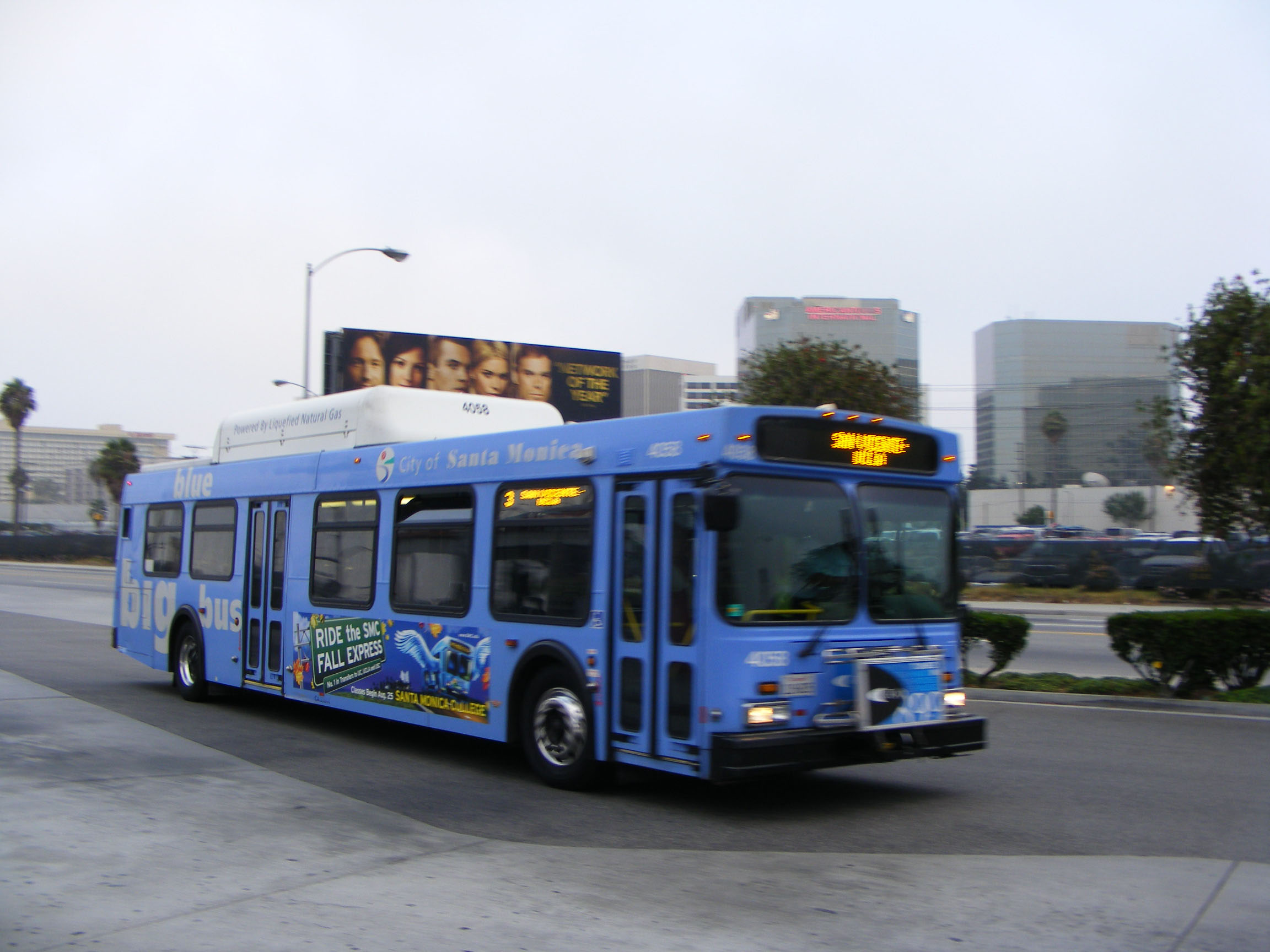 BIG Blue Bus | SHOWBUS AMERICA BUS IMAGE GALLERY | California