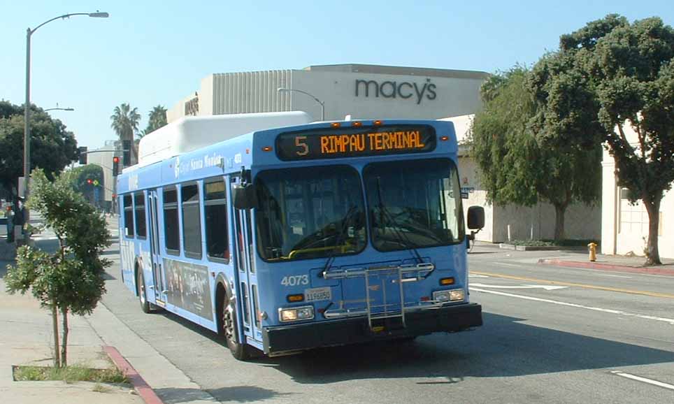 BIG Blue Bus | SHOWBUS AMERICA BUS IMAGE GALLERY | California