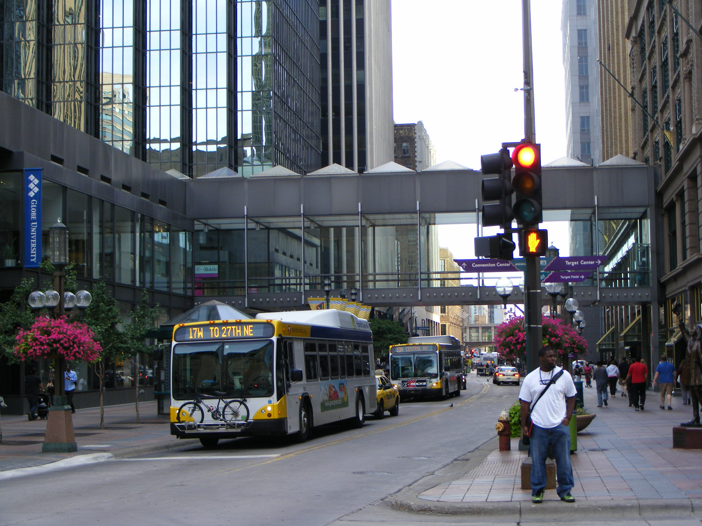 MetroTransit | SHOWBUS AMERICA BUS IMAGE GALLERY