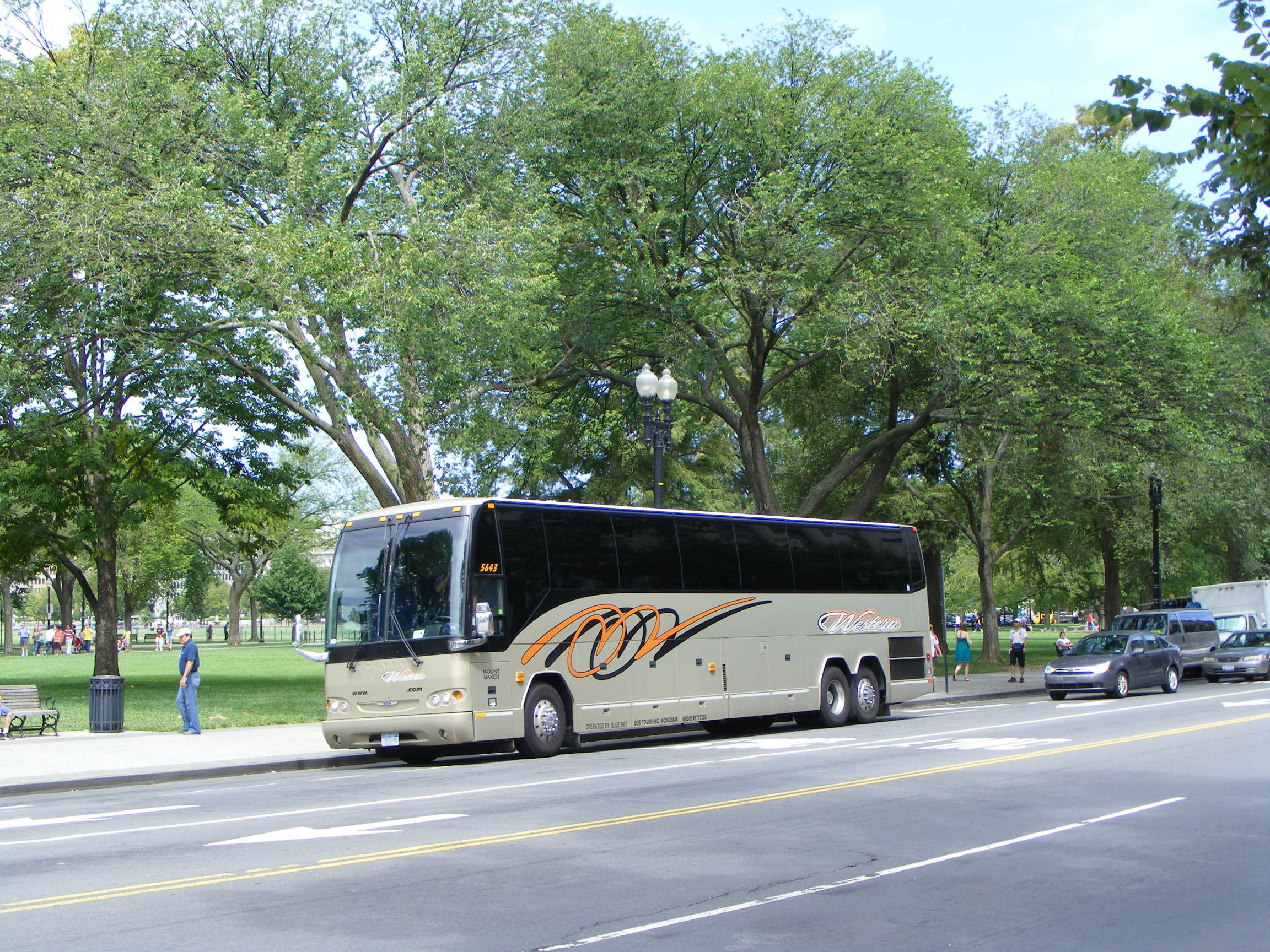 New York state SHOWBUS AMERICA BUS IMAGE GALLERY Prevost Coaches USA