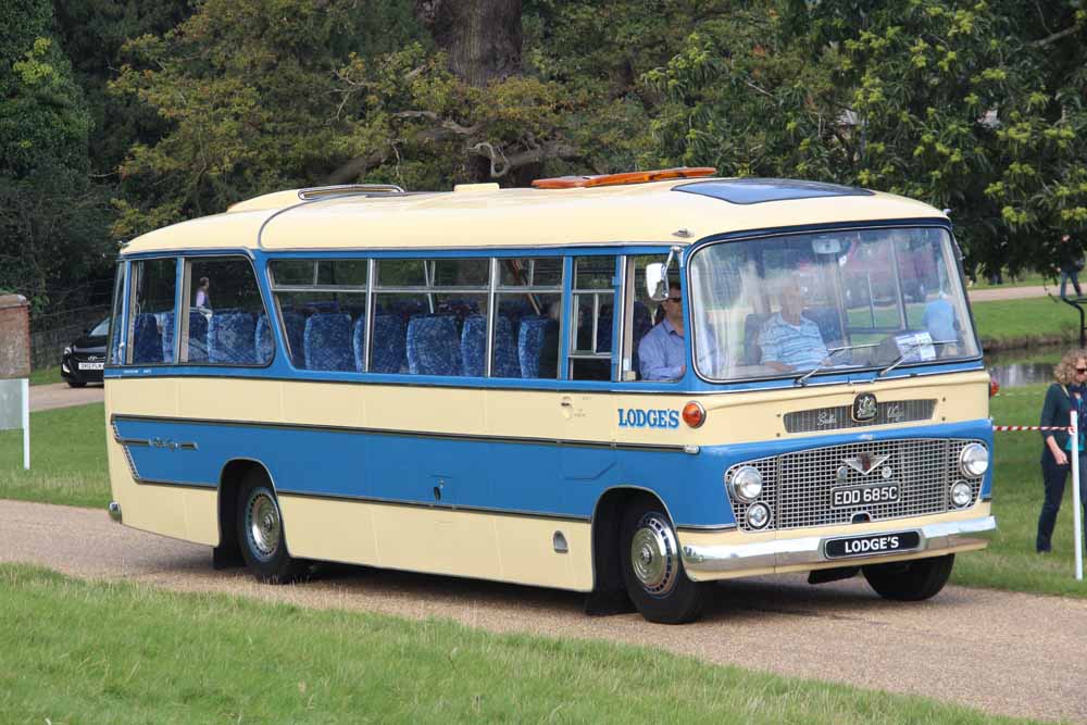 Lodges Coaches Bedford SB13 Duple EDD658C